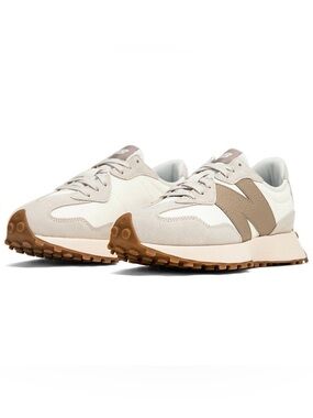 New Balance •  327 Moonbeam Driftwood Sneakers • Women’s 9.5
